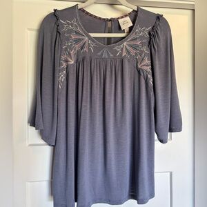 Knox Rose Gray and Pink Embroidered Top